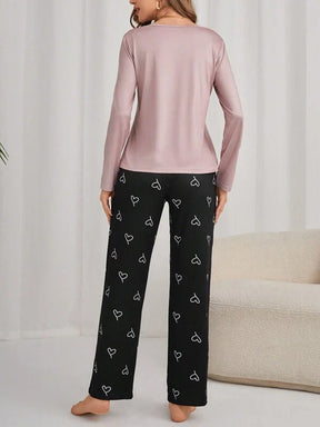 Pyjama Femme Long Pantalon + Chemisier Impression Cœurs en Coton | CozyCloud