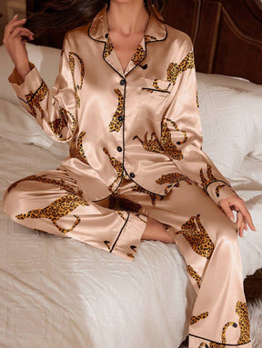 Pyjama Femme Long Pantalon + Chemisier Jaguar en Satin | CozyCloud