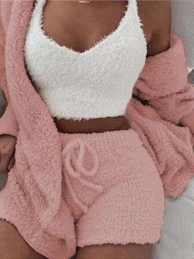 Pyjama Femme Court Shorts + Crop Top + Veste à Capuche Duveteux en Coton | CozyCloud