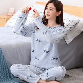 Pyjama Femme Long Pantalon + Chemise à Manches Longues en Peluche Chaleur Douillette en Coton | CozyCloud