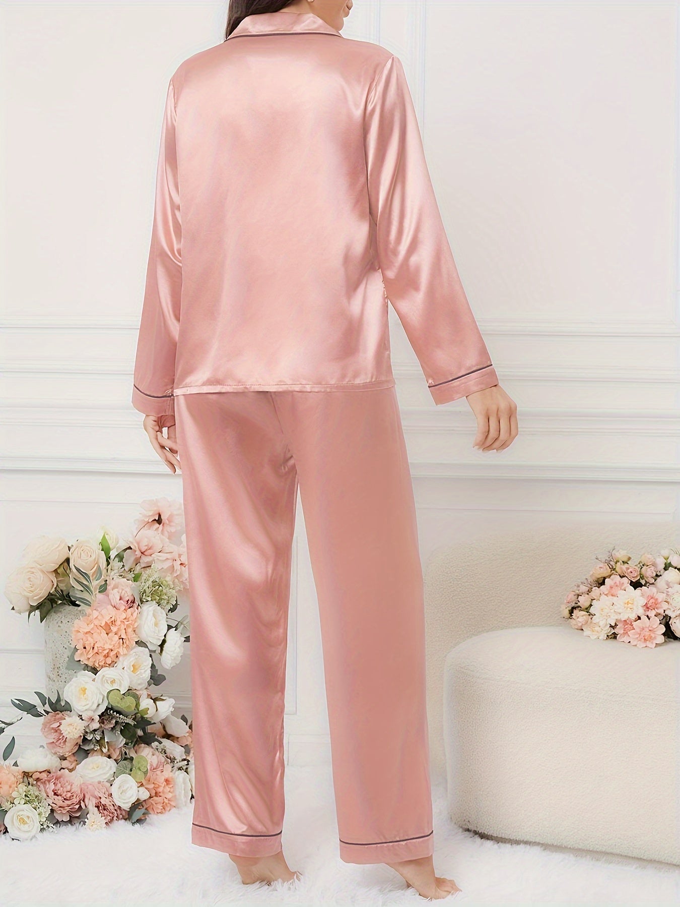 Pyjama Femme Long Pantalon + Chemise à Manches Longues Américain Boutons B&N en Satin | CozyCloud