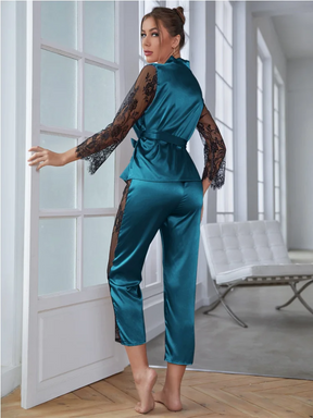 Pyjama Femme Long Pantalon + Kimono Fleurs Translucides en Satin | CozyCloud