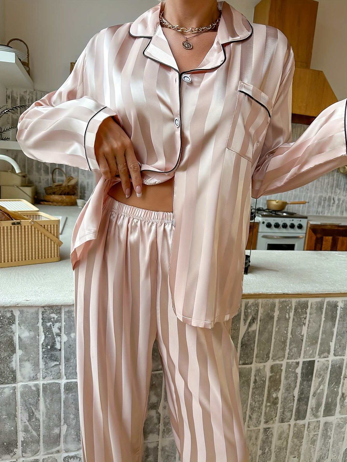 Pyjama Femme Long Pantalon + Chemise Manches Longues Américain B Champagne en Satin | CozyCloud