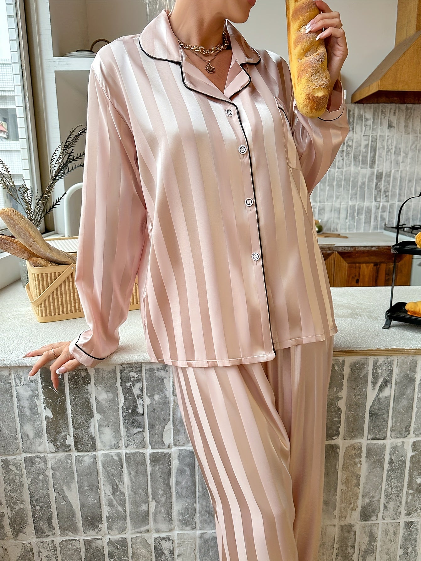 Pyjama Femme Long Pantalon + Chemise Manches Longues Américain B Champagne en Satin | CozyCloud