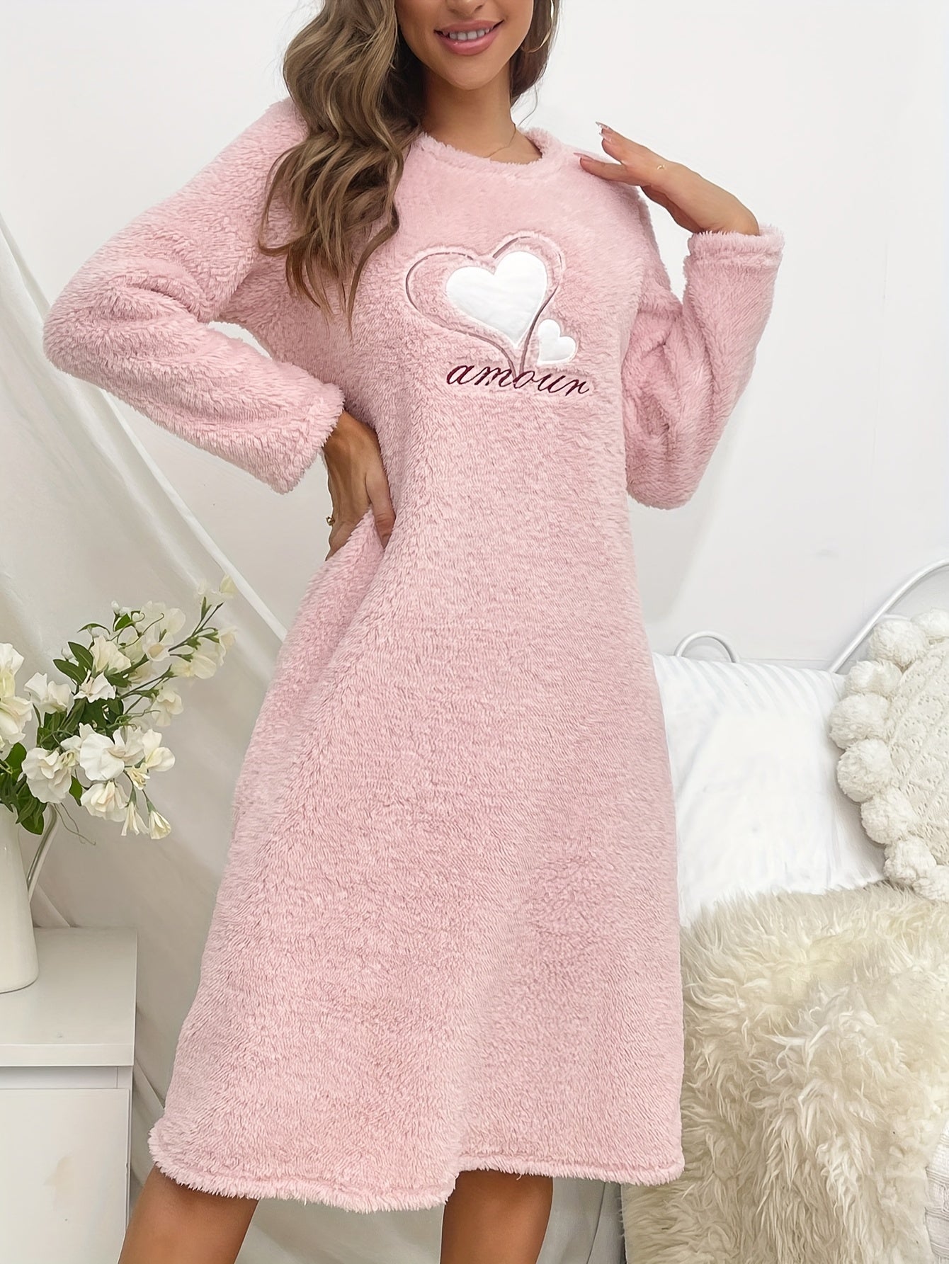 Pyjama Femme Chemise de Nuit en Peluche avec Manches Longues en Peluche Amour en Coton | CozyCloud