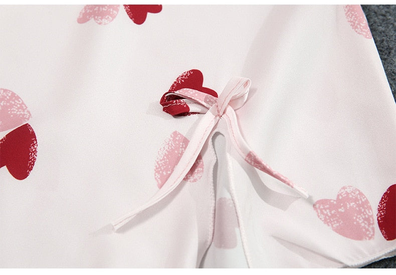 Pyjama Femme Nuisette Dame d'Amour en Satin | CozyCloud