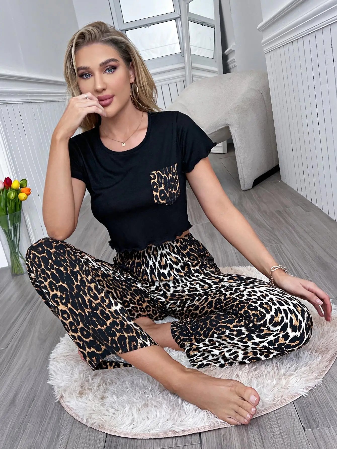 Pyjama Femme Long Pantalon + Chemise à Manches Courtes Savannah Nights en Viscose | CozyCloud