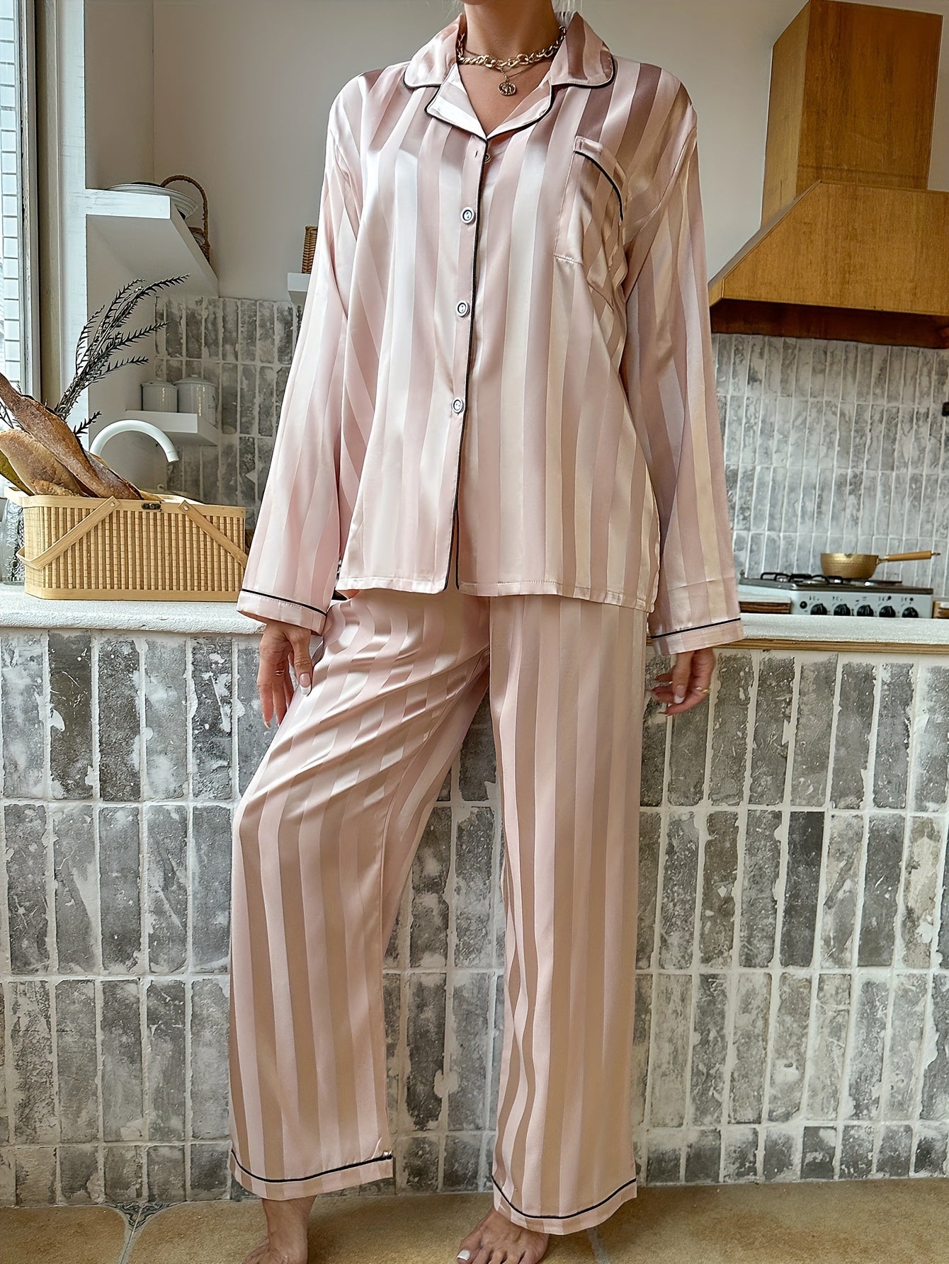 Pyjama Femme Long Pantalon + Chemise Manches Longues Américain B Champagne en Satin | CozyCloud