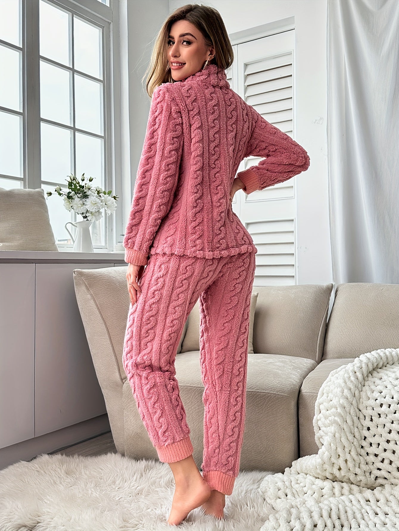 Pyjama Femme Long Pantalon + Blouse en Peluche sans Capuche Col Montant en 100% Coton | CozyCloud