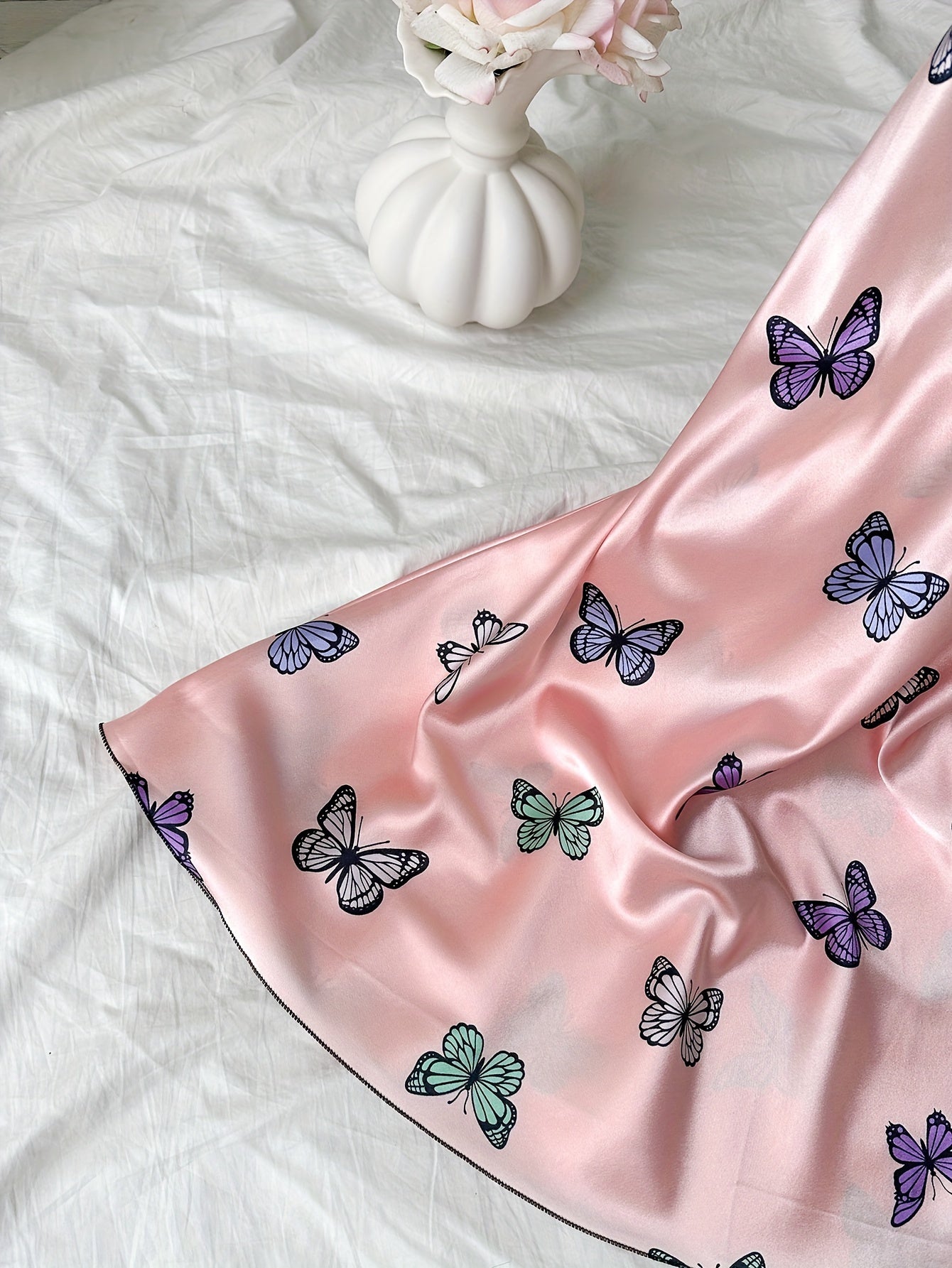 Pyjama Femme Nuisette Papillons Ajustables en 100% Satin | CozyCloud