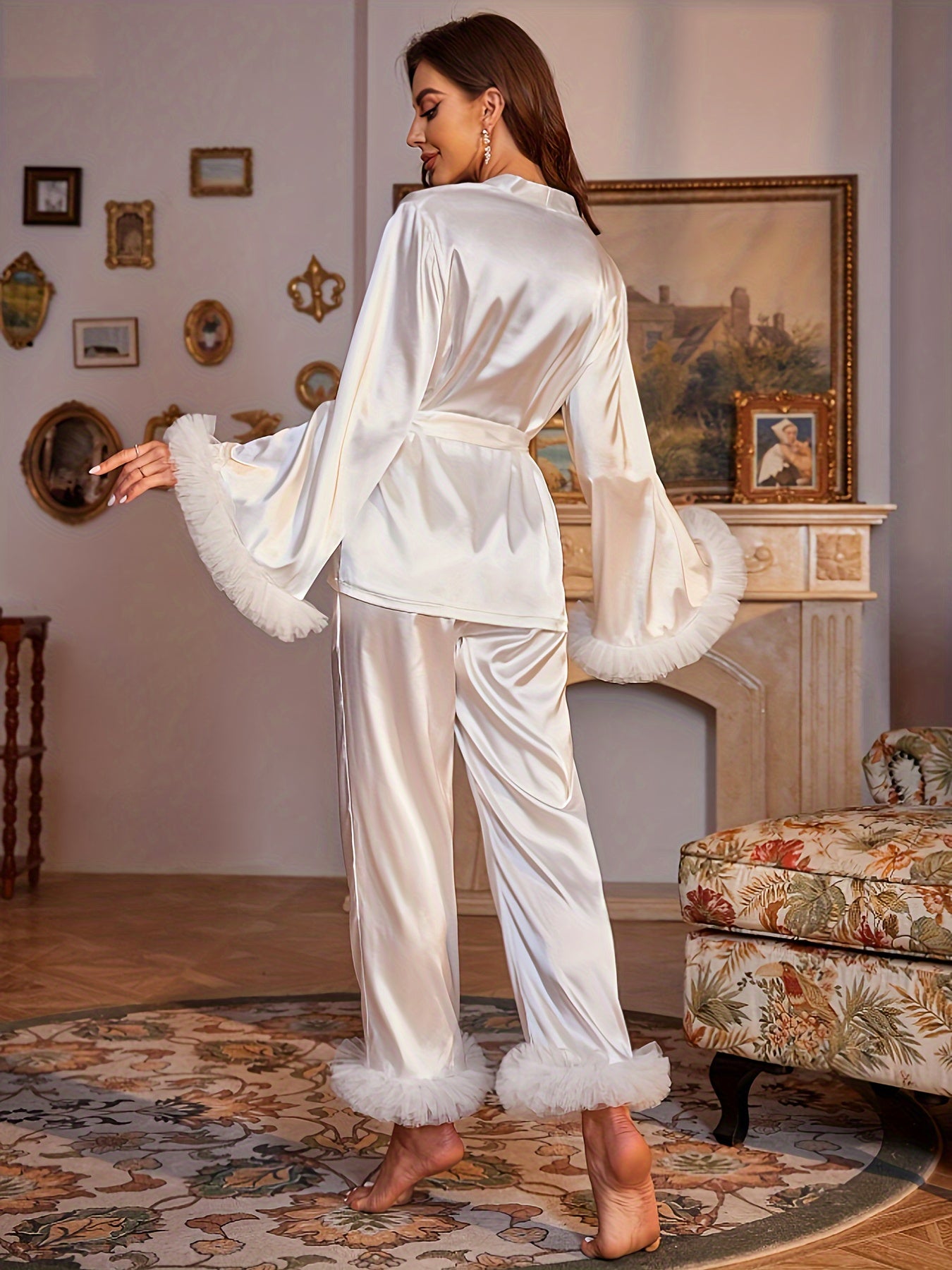 Pyjama Femme Ensemble Pantalon + Peignoir Duvet Blanc en 100% Satin | CozyCloud