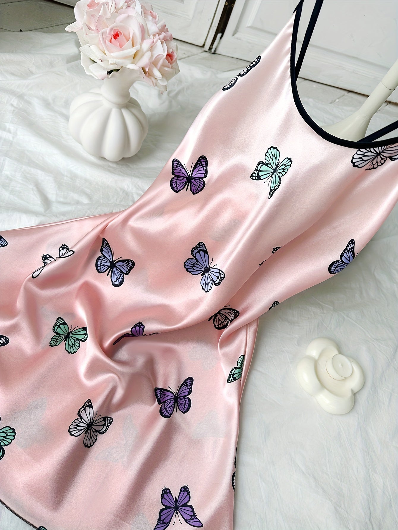 Pyjama Femme Nuisette Papillons Ajustables en 100% Satin | CozyCloud